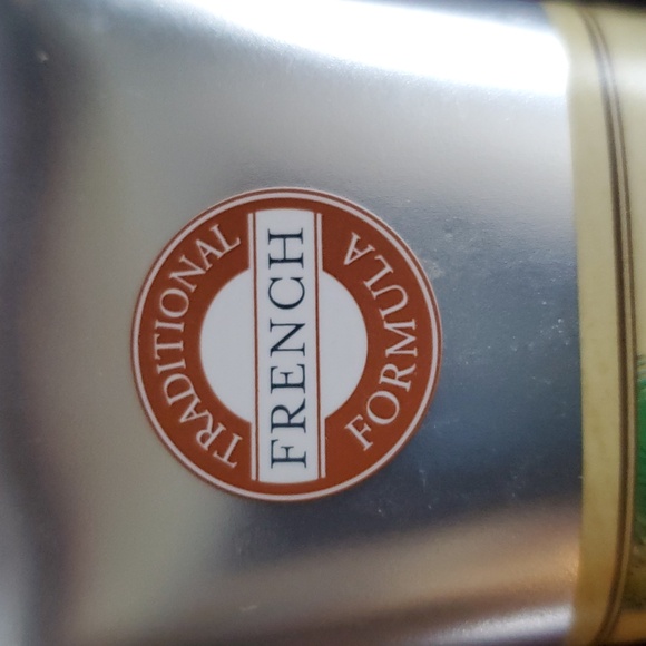 A La Maison French Coconut Creme Moisturizer & Kirk's Pure Coconut Soap Set - Picture 4 of 7